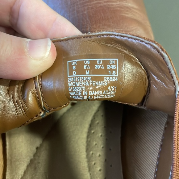 Clark’s Camzin Ankle Boot - Picture 6 of 7